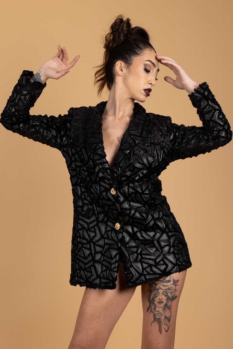 MOD. INTO THE GROOVE ECOPELLE / PELO  NERO